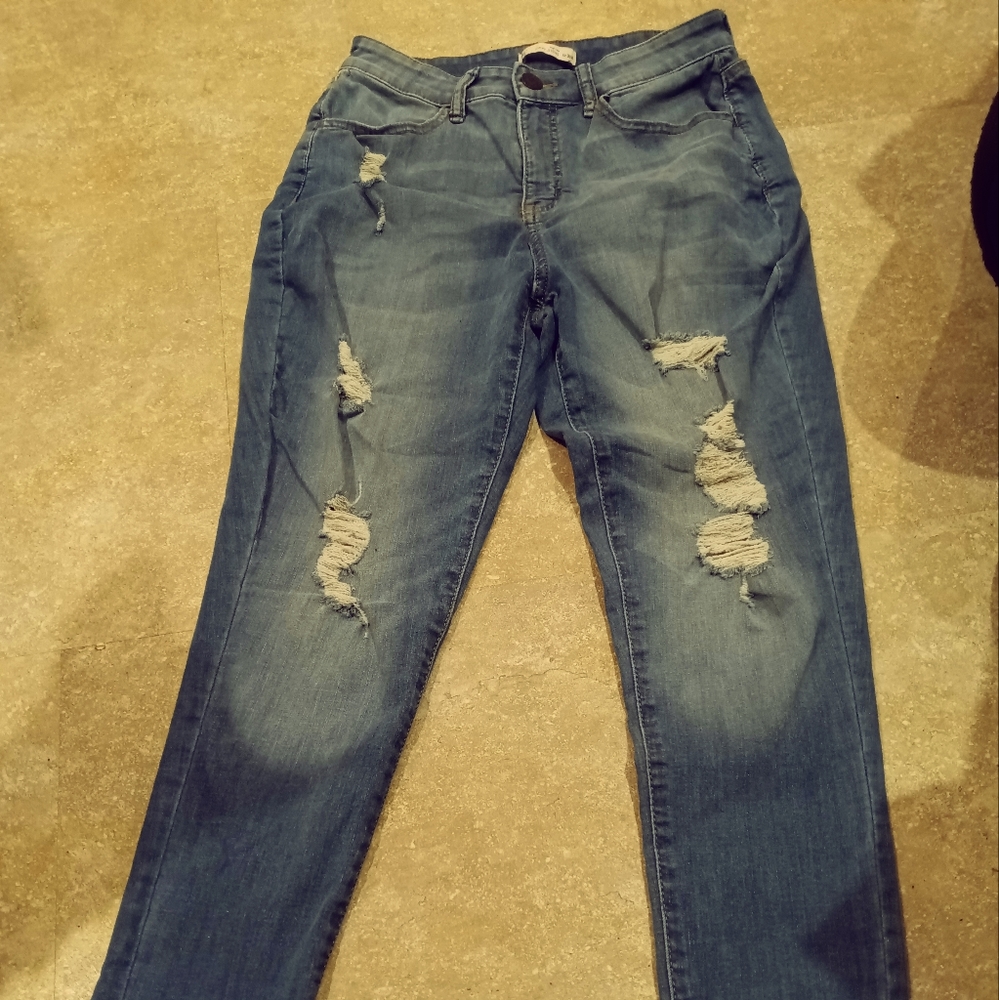 So curvy Jeggings high rise size 11 junior jeans